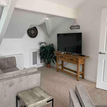 Lovely 2 Bedroom Modern Loft Apartment Sea View Morecambe Exteriér fotografie